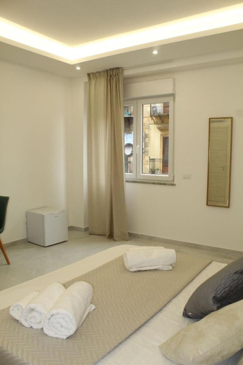Diamante Luxury Rooms Палермо Екстериор снимка
